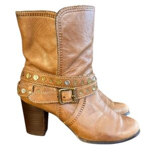 Fossil Didi Strap Tan Heeled Boots with Western-Inspired Design Women’s Size 7.5